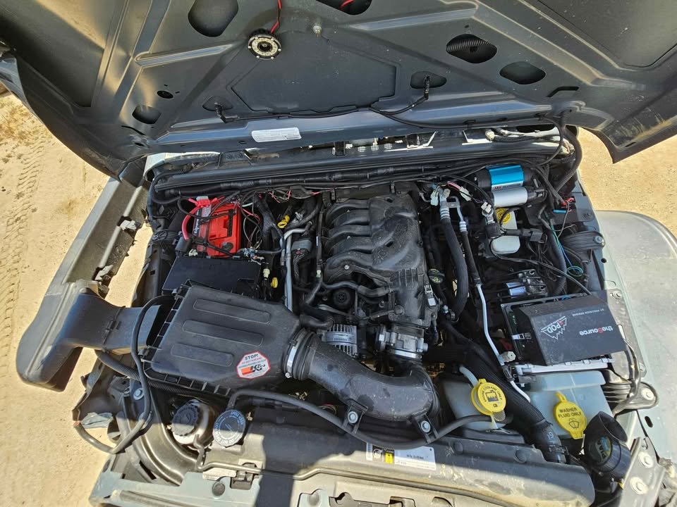 2015 Jeep Wrangler Rubicon β Parting Out / Salvage Jeep - Image 9