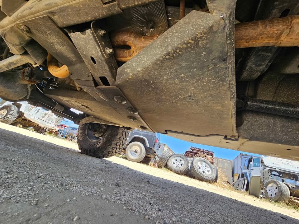 2015 Jeep Wrangler Rubicon β Parting Out / Salvage Jeep - Image 4