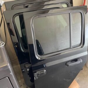 Jeep Wrangler JL Full Doors 2018–2025 – OEM Condition (Perfect / Excellent)