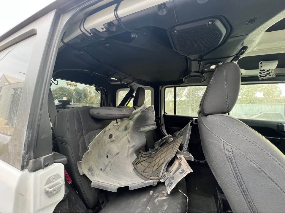 2018 Jeep Wrangler Sport – Parting Out / Wrecked Jeep - Image 3