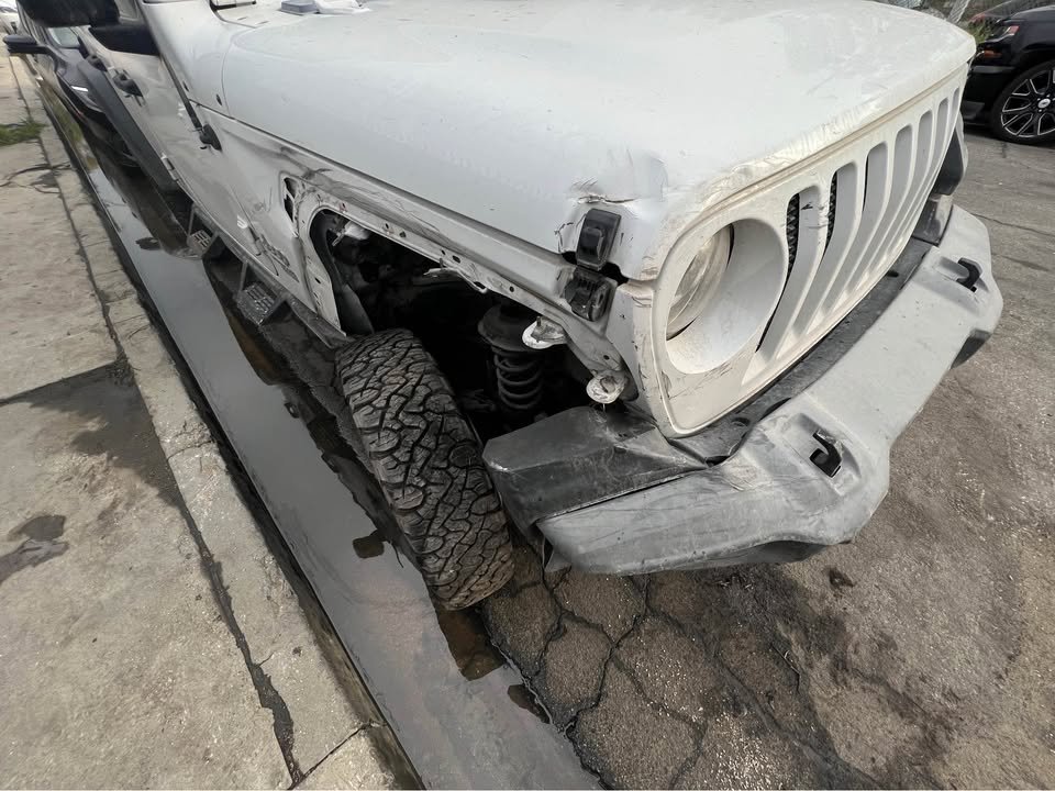 2018 Jeep Wrangler Sport – Parting Out / Wrecked Jeep - Image 4