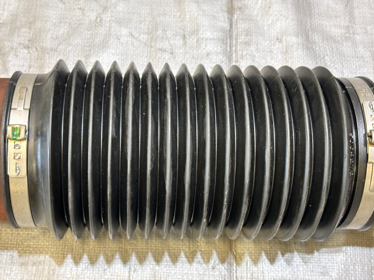2012-2018 Jeep Wrangler JK Unlimited Rear Drive Shaft – Automatic, 73K Miles (Used) - Image 5