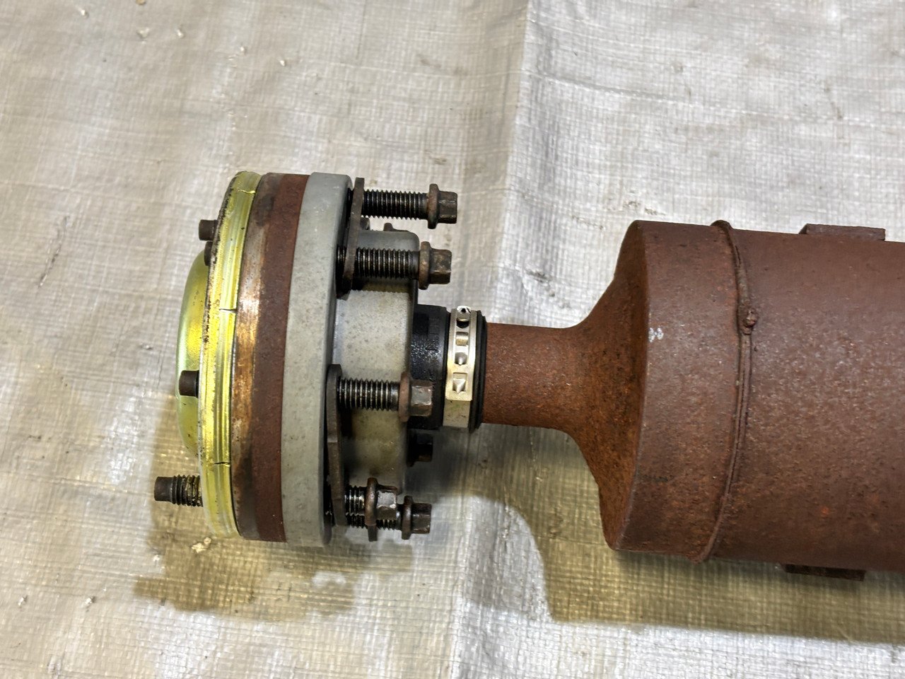 2012-2018 Jeep Wrangler JK Unlimited Rear Drive Shaft – Automatic, 73K Miles (Used) - Image 4